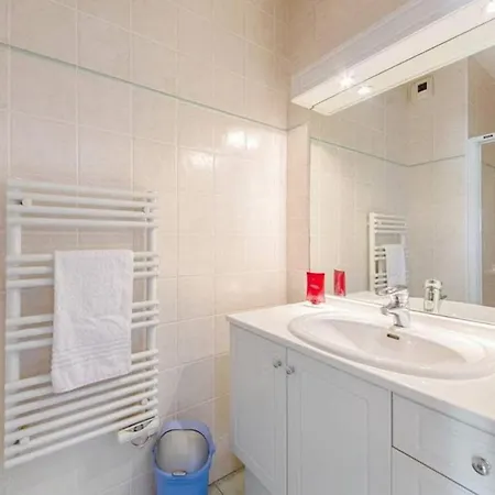 Spacious 3br Central - 8 Pax - 2 Mn From Croisette And Beach Parking & Ac Appartement *